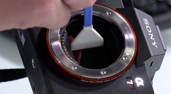 راهکارهای تشخیص عیوب سنسور دوربین